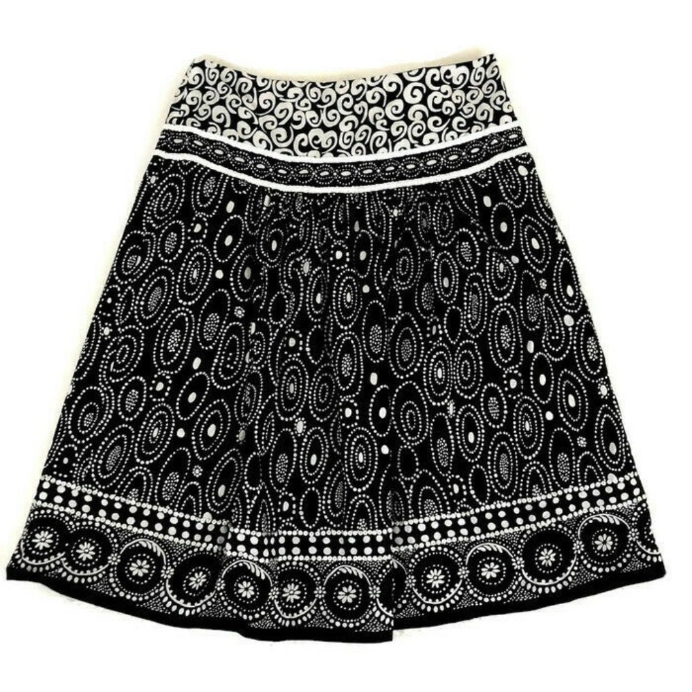 Harold's Circle Skirt Size 4 Paisley Print Sequins